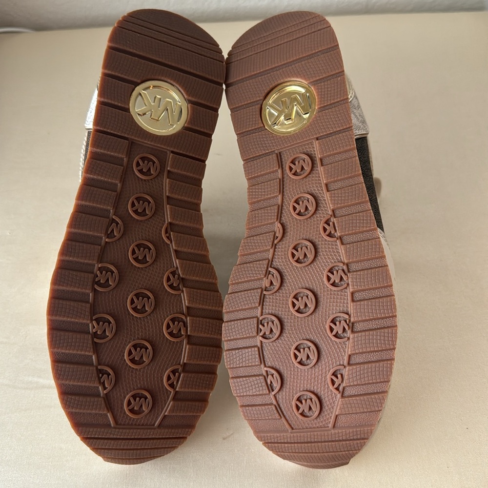 Michael Kors Maddy Two-Tone Logo Trainer. - Picture 2 of 4